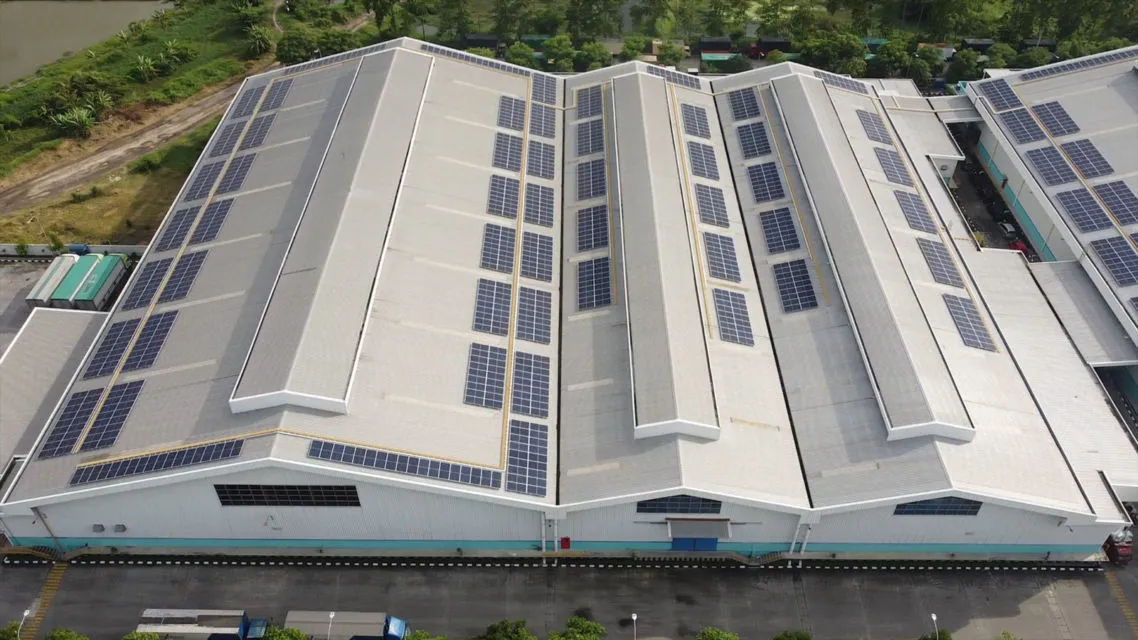 Beralih ke Energi Baru Terbarukan, Kimberly-Clark Softex Pasang 1.548 Modul Surya di Atap Pabrik Sidoarjo 3
