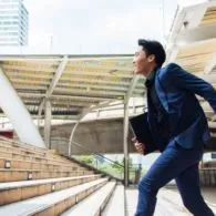 5 Tips Tingkatkan Kepercayaan Diri dalam Berkarir untuk Fresh Graduate