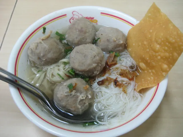 13 Makanan Wajib Anak Kos Saat Puasa yang Ramah Kantong dan Awet. Stok yang Banyak Buat Jaga-Jaga 20