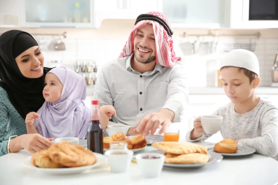 5 Cara Mudah Mengenalkan Makna Berpuasa ke Anak. Tanpa Memaksa pun Bisa! 8