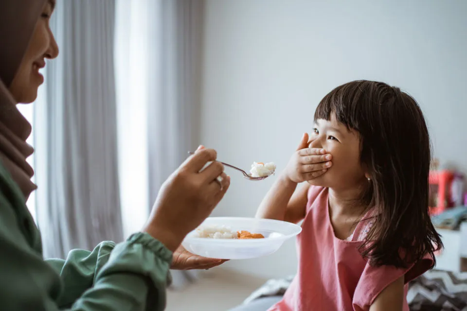 5 Cara Mudah Mengenalkan Makna Berpuasa ke Anak. Tanpa Memaksa pun Bisa! 6