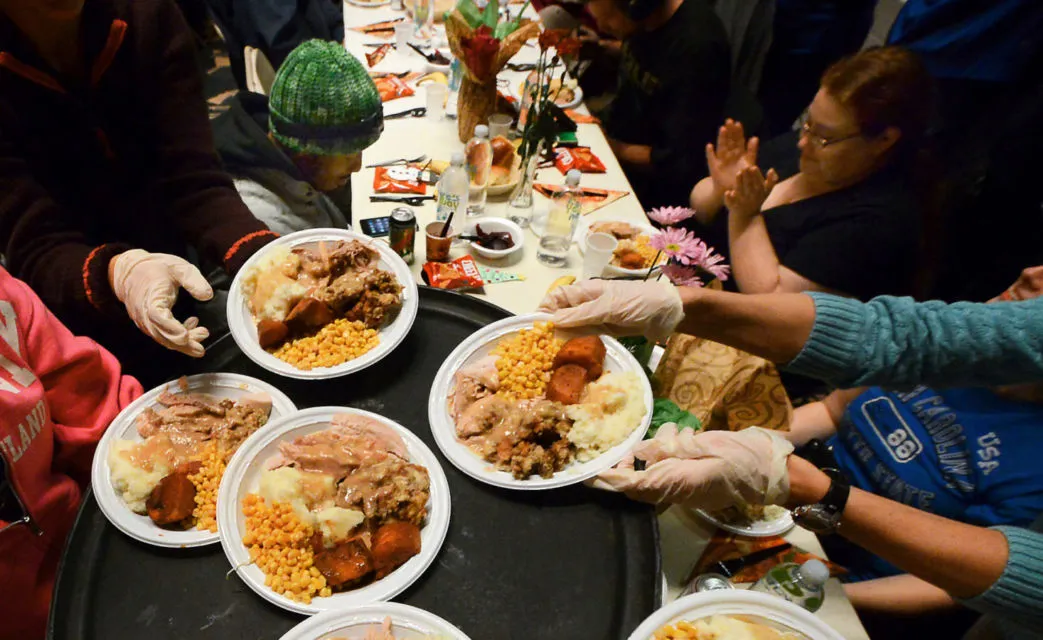 Hikmah Minimnya Acara Bukber di Masa Pandemi. Ternyata Enak juga, Nggak Sering-Sering Kumpul Gini~ 8