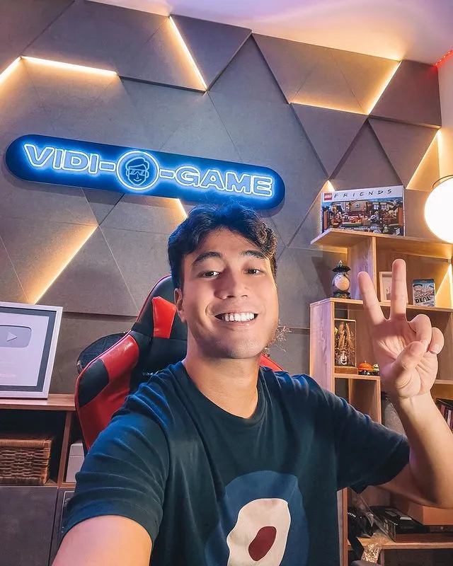 9 Artis yang Ternyata Punya Gelar Sarjana Teknik. Beda Banget Sama Karier Sekarang 15