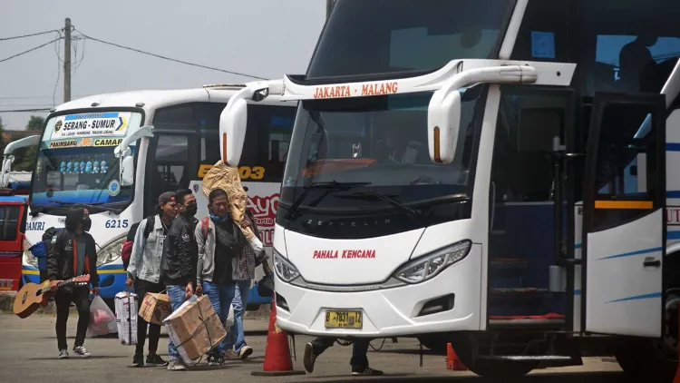 Mudik Resmi Dilarang, ini 4 Alasan yang Bisa Kamu Pakai biar Diizinkan Pulang ke Kampung Halaman~ 8