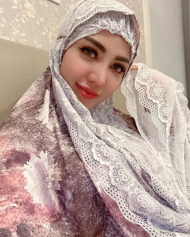 9 Artis yang Punya Brand Mukena Sendiri. Laris Manis Saat Ramadan Terlebih Menjelang Lebaran 16