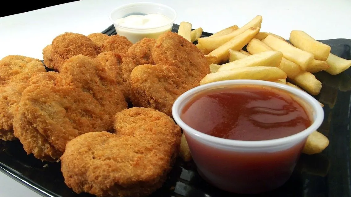 13 Makanan Wajib Anak Kos Saat Puasa yang Ramah Kantong dan Awet. Stok yang Banyak Buat Jaga-Jaga 22