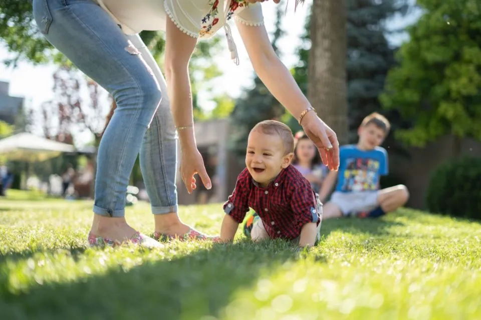 5 Cara Elegan Hadapi Baby Shaming. Stop Kepo Perkembangan Anak Orang Lain! 9