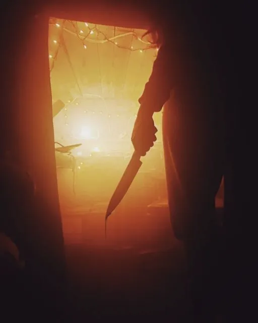 Kejadian Klise di Film Horor-Thriller yang Bikin Karakternya Cepat Meninggal 16