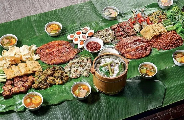 8 Tradisi Makan-Makan Bersama yang Ada di Indonesia, Kamu Pernah Coba yang Mana? 9
