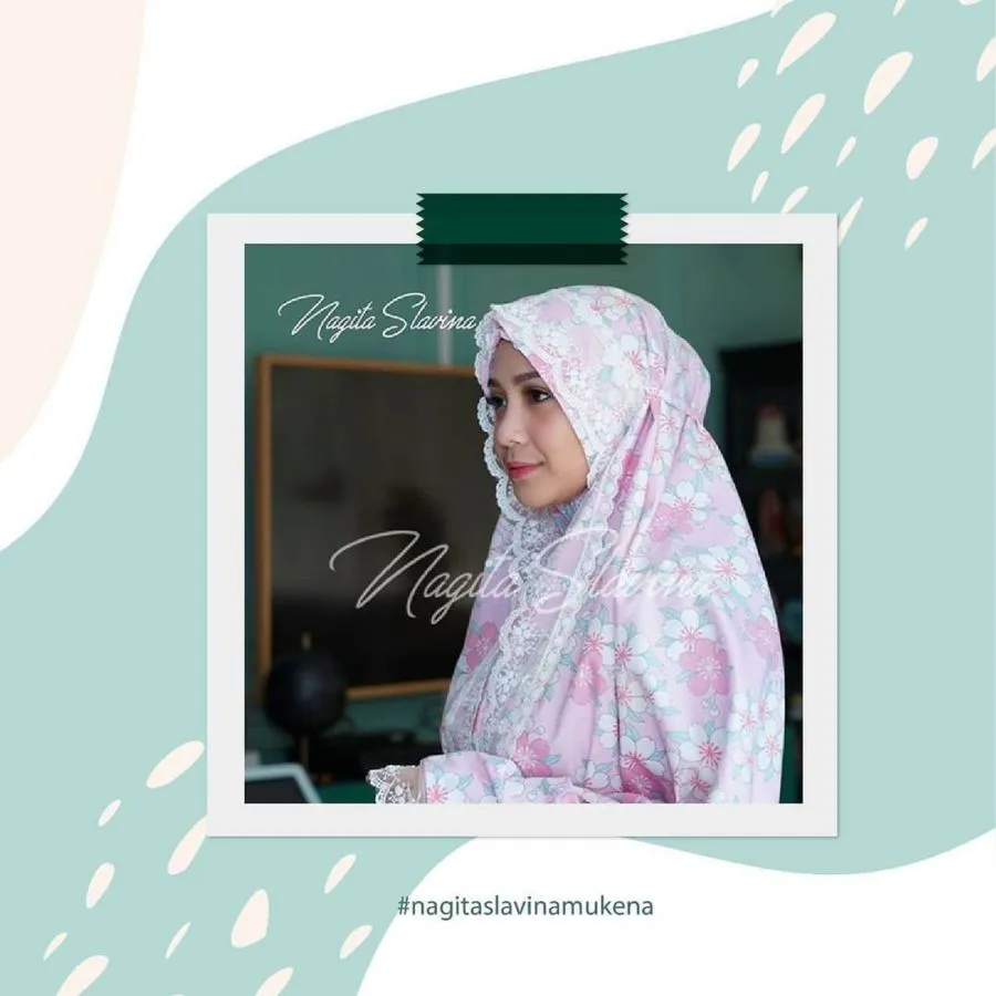 9 Artis yang Punya Brand Mukena Sendiri. Laris Manis Saat Ramadan Terlebih Menjelang Lebaran 11