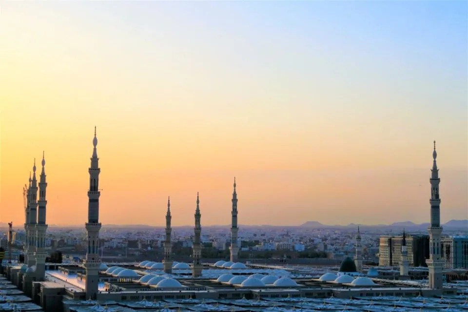 Kapan Lailatul Qadar Tiba? Begini Tanda, Keutamaan dan Tata Cara Salat Sunahnya! 6