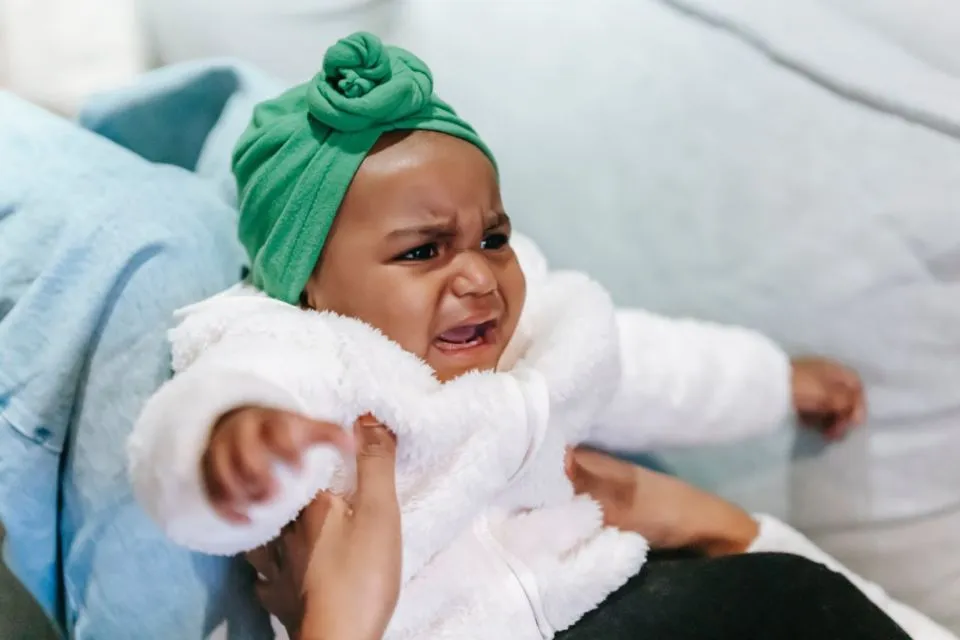Shaken Baby Syndrome; Risiko yang Bisa Ditimbulkan Jika Mengguncang Bayi Terlalu Keras! 8