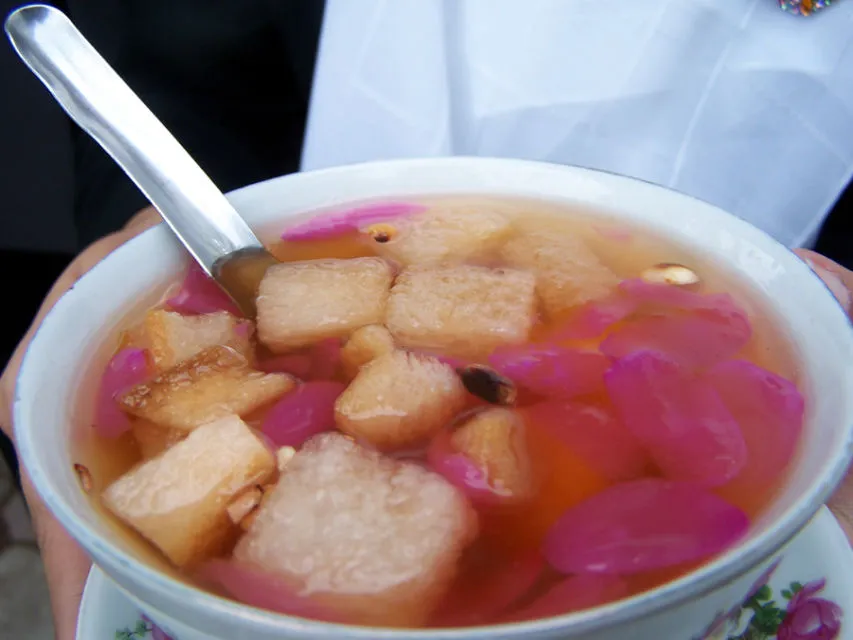 Cita Rasa Tionghoa dan Nusantara dalam Wedang Ronde, Bulatan Ketan dengan Siraman Kuah Jahe 5