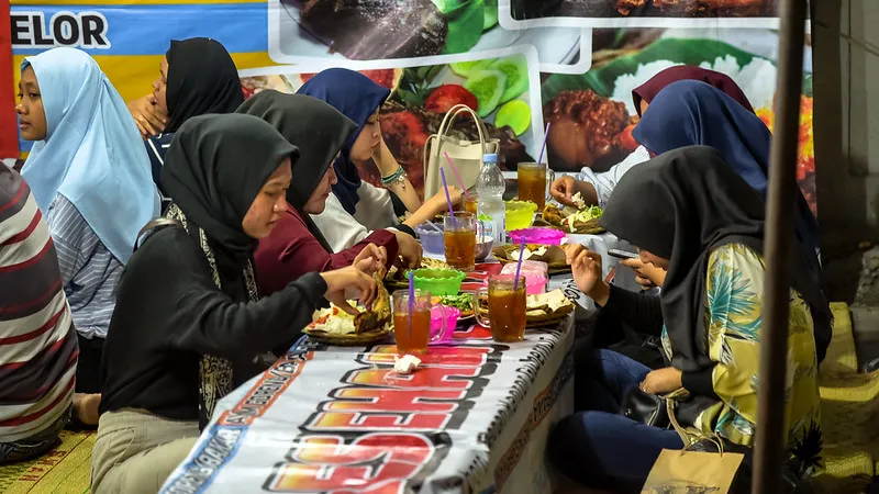 Tips Jajan Kuliner Di Tempat Wisata. Budget Tetap Aman Meski Bebas Wisata Kulineran! 7