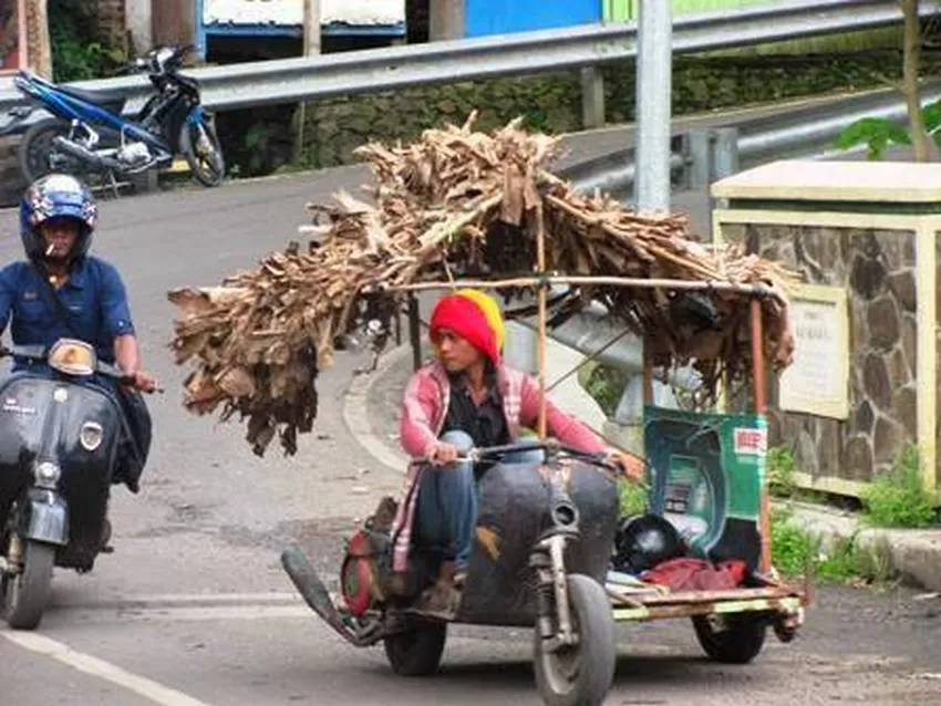 Ngaku Kalau Jenis Motormu Paling Enak buat Boncengan? Pasti Belum Pernah Lihat Foto-Foto ini~ 18