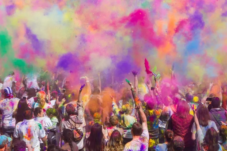 6 Festival Unik di Dunia yang Cocok banget Kamu Datengin kalau Mau Bergembira dengan Banyak Orang 7