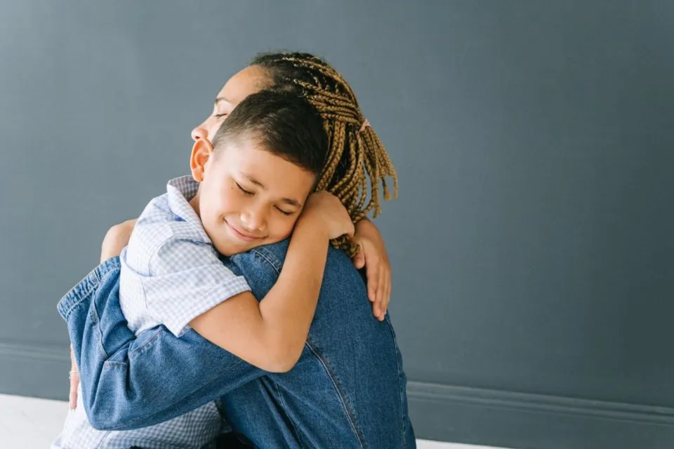 Daftar Pertimbangan Kapan Anak Laki-Laki Harus Disunat. Wajib Tahu Nih, Moms! 10