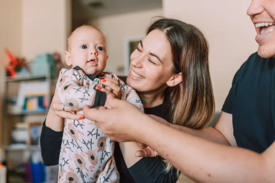 Daftar Pertimbangan Kapan Anak Laki-Laki Harus Disunat. Wajib Tahu Nih, Moms! 6
