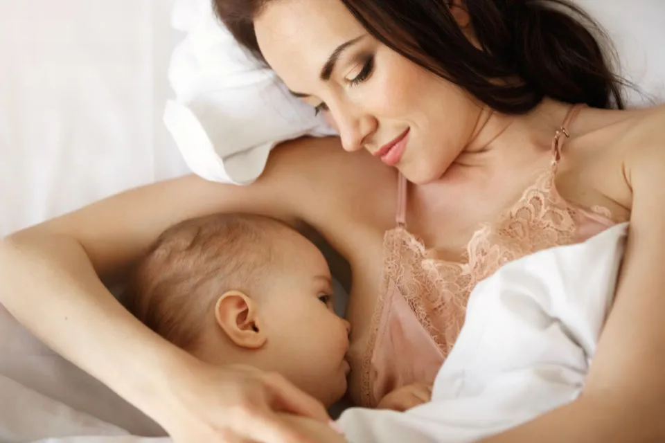 6 Jenis Benjolan pada Payudara Busui yang Wajib Moms Ketahui. Sering Diabaikan! 10