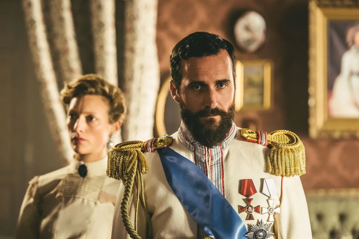 9 Rekomendasi Serial Bertema Sejarah. Udah Pernah Nonton yang Mana? 13