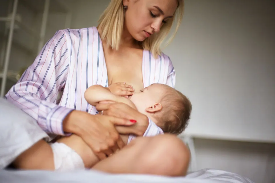 6 Jenis Benjolan pada Payudara Busui yang Wajib Moms Ketahui. Sering Diabaikan! 11