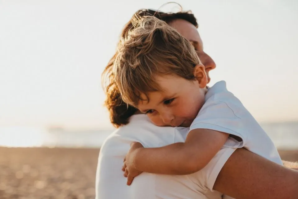 5 Kata Ajaib Pengganti 'Jangan Nangis' yang Bisa Ibu Lontarkan ke Anak. Bijak Banget! 10