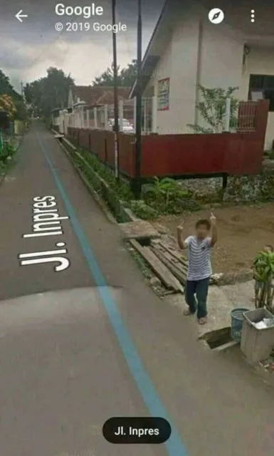 Foto-Foto Lucu di Google Maps Adalah Humor Abadi di Media Sosial. Ini Buktinya! 22