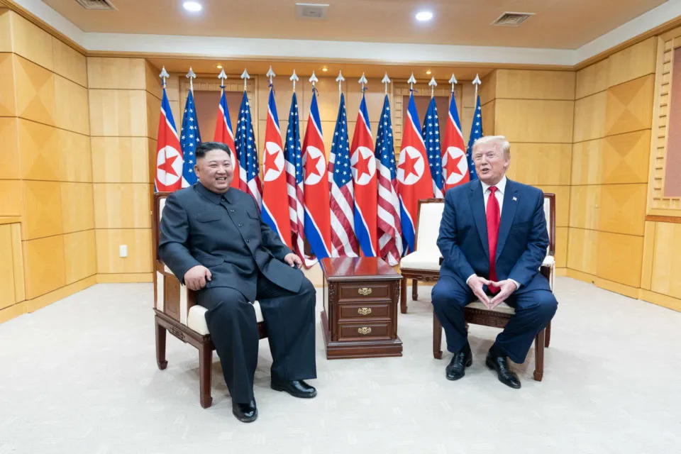 Nggak Ada Takutnya, Kim Jong-Un Sebut K-PopĀ 'Kanker Ganas' yang Rusak Generasi Muda Korea Utara 4