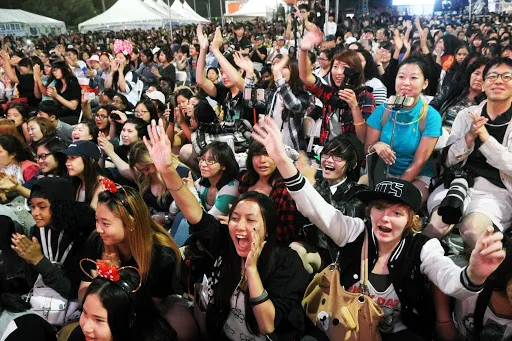 Begini Bedanya Junior vs Senior di Dunia K-Popers. Kamu Alami Fase ini juga Nggak? 7