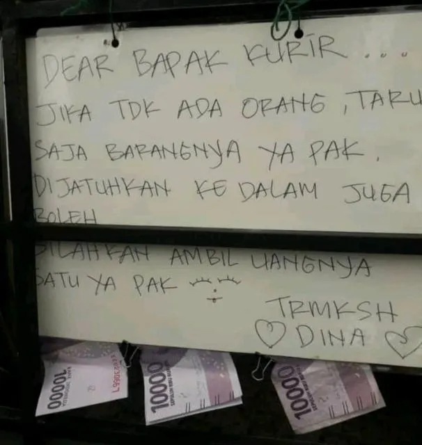 11 Pemberitahuan Absurd dari Pelanggan untuk Kurir Paket di Depan Rumah. Sabar, ya, Bang! 14