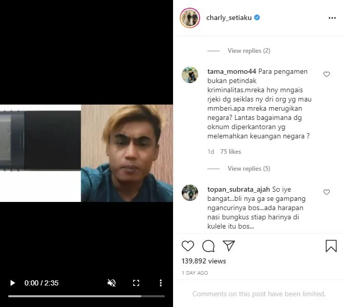Kecam Satpol PP Hancurkan Ukulele Pengamen, Charly Van Houten: Nggak Ada Cara yang Lebih Tepat? 2