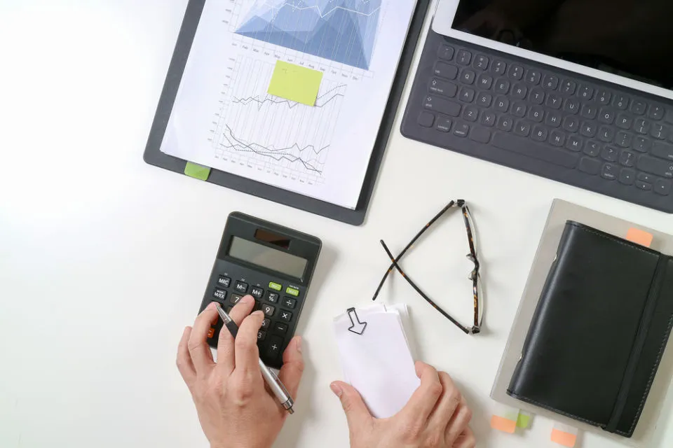7 Contoh Invoice untuk Bisnis, Keuangan Jadi Rapi 14 contoh invoice terbaik