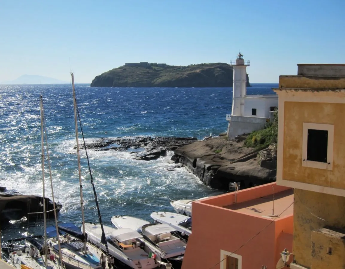 Seperti Alcatraz di Amerika Serikat, Italia Akan Ubah Penjara Legendaris Menjadi Destinasi Wisata 2