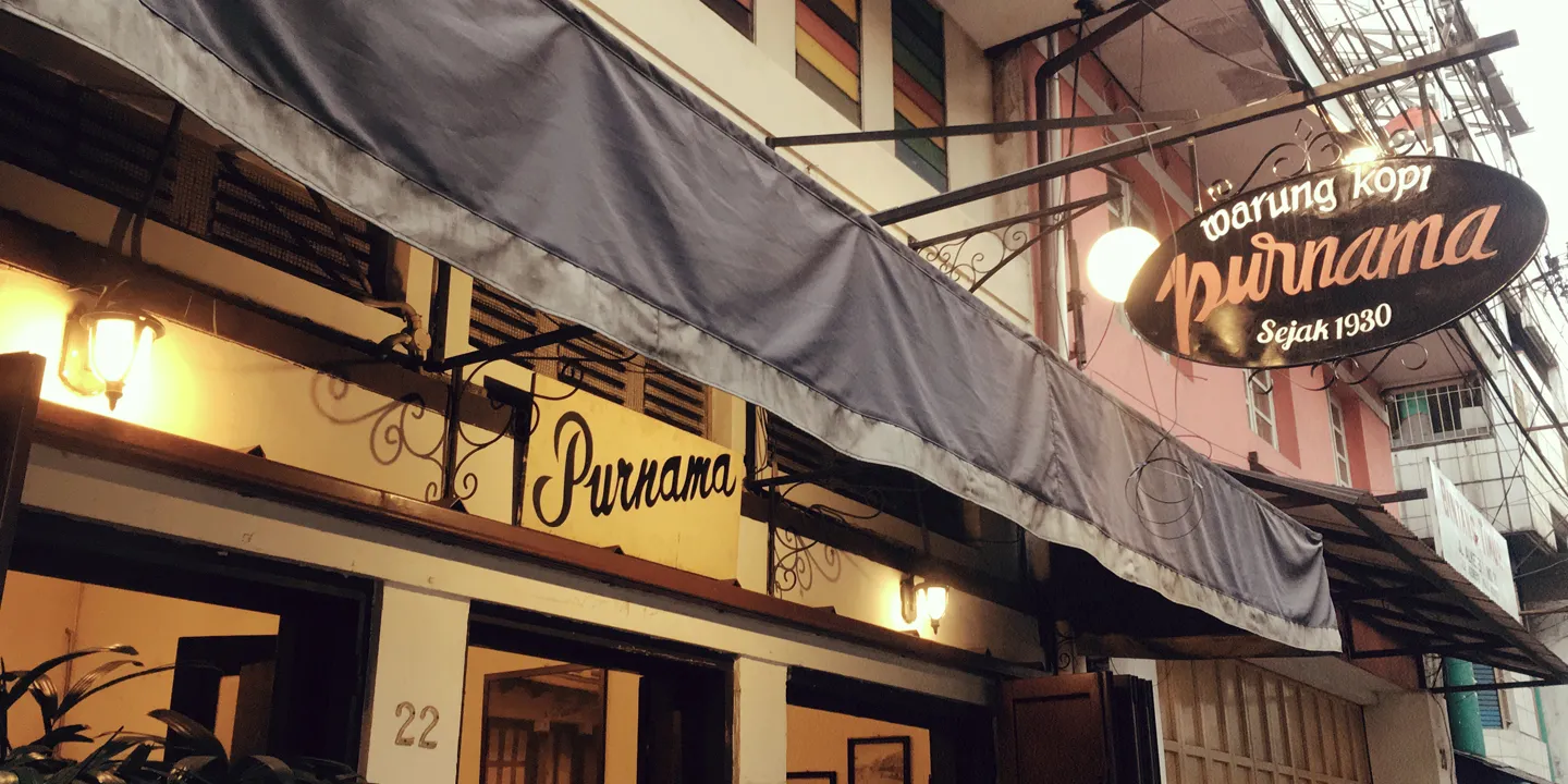 10 Kafe Tua yang Terkenal Penuh Sejarah ini Wajib Kamu Kunjungi Sekali Seumur Hidup. Apa Saja? 20