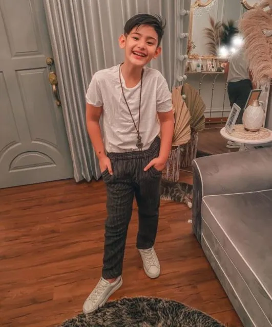 10 Potret King Faaz, Anak Fairuz A Rafiq yang Makin Terlihat Tampan.