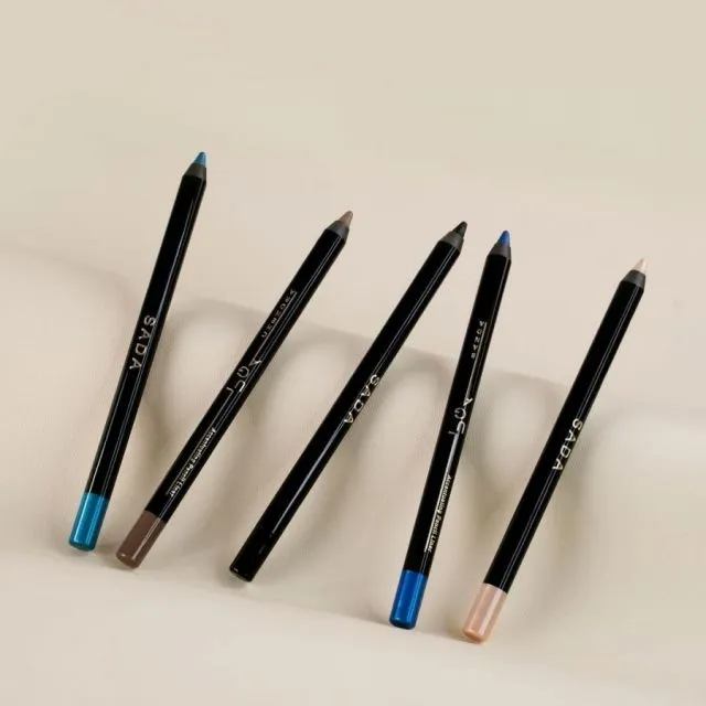 4 Jenis Eyeliner dan Plus Minusnya. Pilih yang Cocok yuk, Jangan Salah Beli~ 5 Pencil eyeliner