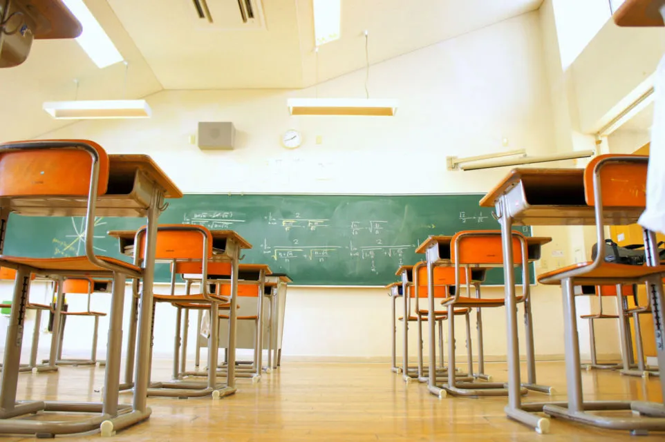 Siap-Siap Tahun Ajaran Baru, Bener Nggak sih Tahun Ini Sekolah Tatap Muka Dimulai? 6