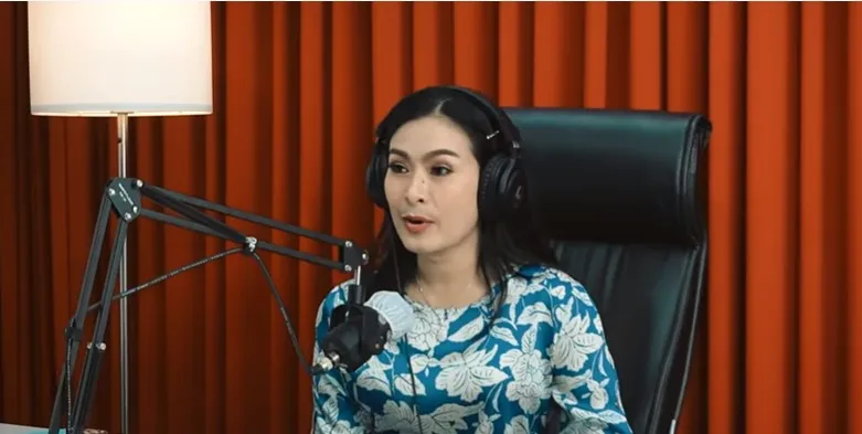 Selalu Jadi Sasaran Hujatan, Devano Nangis Minta Iis Dahlia Berhenti Tampil di Acara Gimmick 2