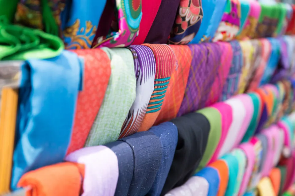 Peluang dan Cara Memulai Bisnis Hijab. Ssst, Bisa Dimulai tanpa Modal Lo! 4 Tips bisnis hijab