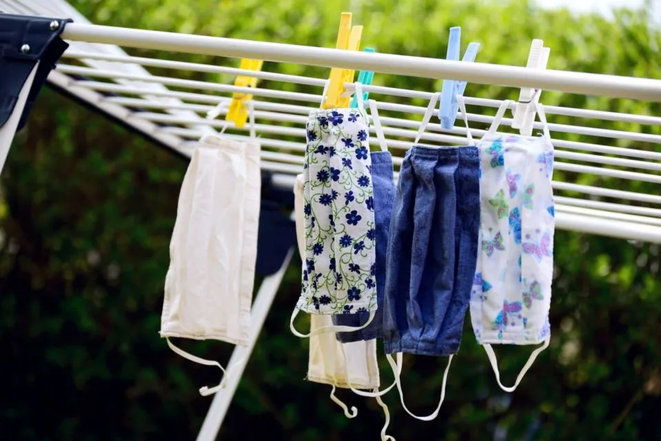 Maskne, Fenomena Muncul Jerawat Gegara Pakai Masker. Gini Cara Cegah Plus Atasinya! 5