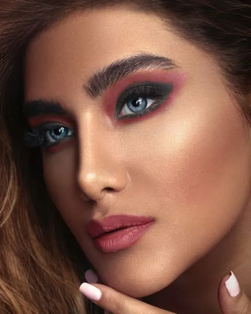 Rekomendasi Warna Eyeshadow Untuk Kulit Sawo Matang 2