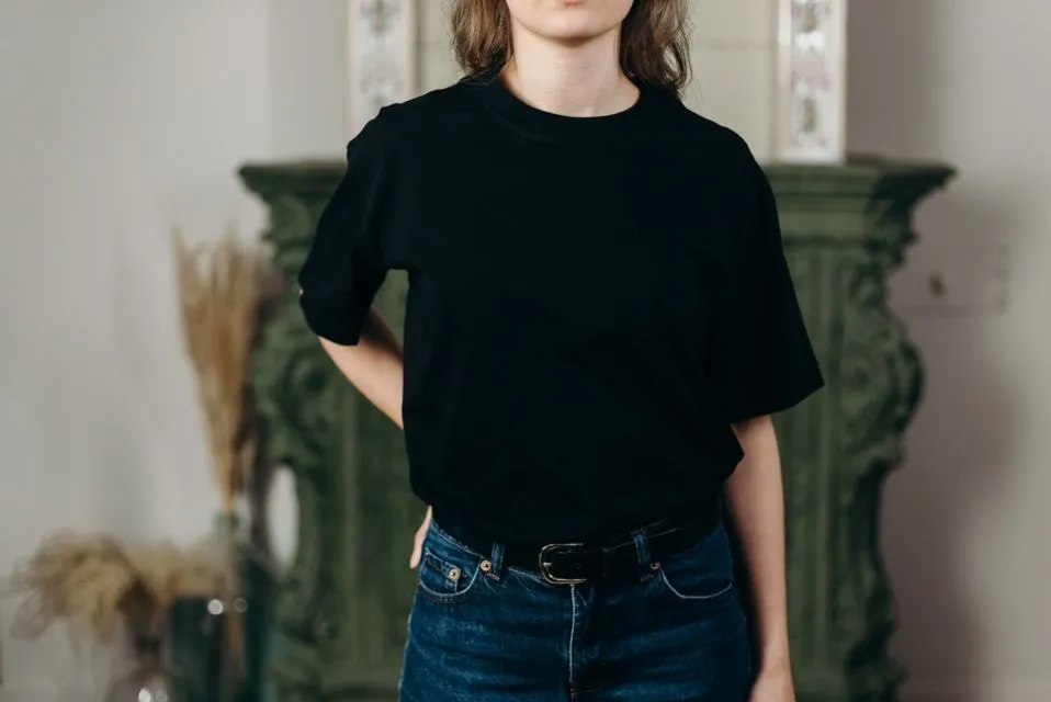 4 Alasan Logis Kenapa Kamu Sering Ngeluh Nggak Punya Baju. Padahal Isi Lemari Udah Sesak lo~ 7