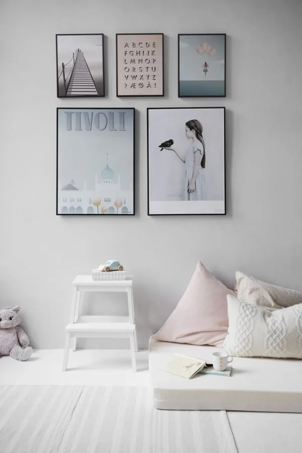 11 Inspirasi Wall Decoration yang Simpel tapi Berkelas. Daripada Tembok Polosan Doang 11