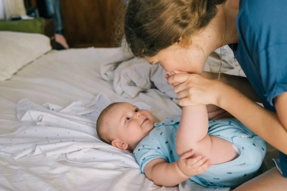 5 Cara Elegan Hadapi Body Shaming Setelah Punya Anak. Semua Ibu Berhak Bahagia! 9