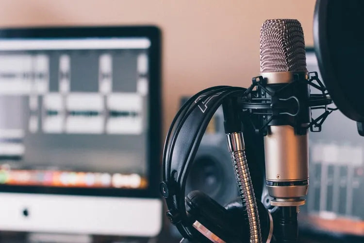 Cara Membuat Podcast di Spotify dan Trik Memulai biar Banyak Pendengar 11 cara membuatt podcast video