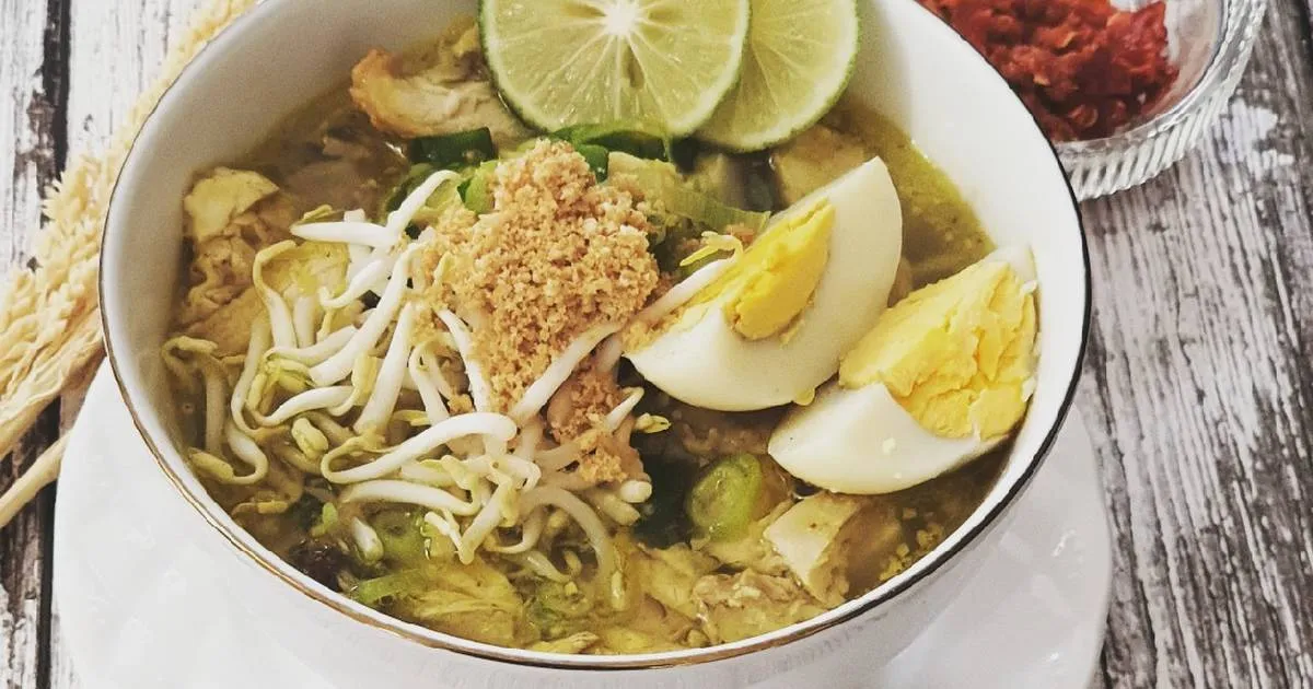 Resep Soto Ayam Lamongan Sampai Betawi, Bisa Dibikin Sendiri! 10 resep soto ayam Ambengan