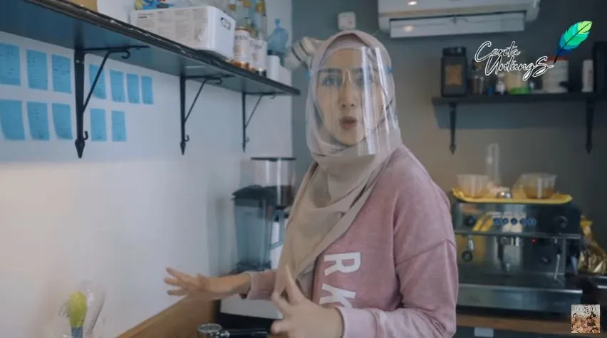 Tambah Pemasukan, 8 Artis ini Sulap Rumah Mereka Jadi Tempat Berjualan 3
