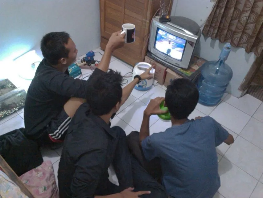 Perbedaan Nasib Pemilik Kamar Antara Cewek dan Cowok Setelah Temannya Nginap. Repot Bener :( 7