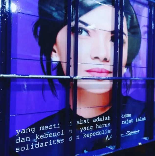 11 Potret Najwa Shihab di Belakang Truk ini Bikin Gagal Fokus. Ternyata Memang Banyak Penggemarnya~ 14