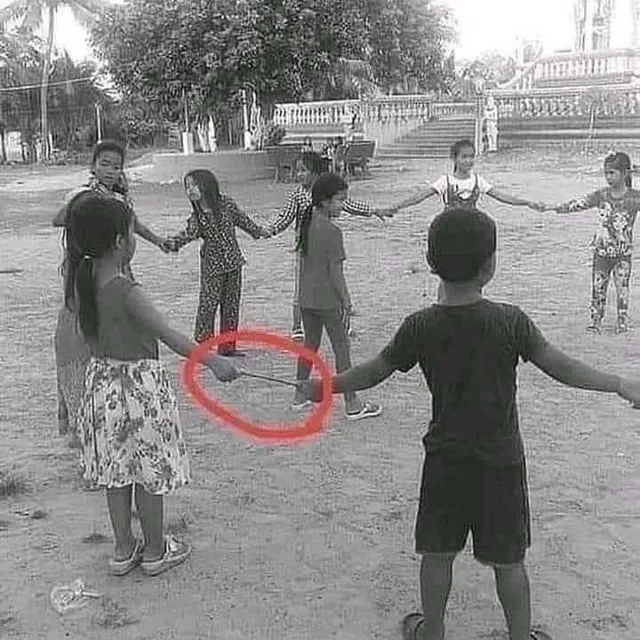 11 Momen Paling Canggung yang Pernah Terekam Kamera. Pasti Rasanya Malu Gimana Gitu~ :D 20